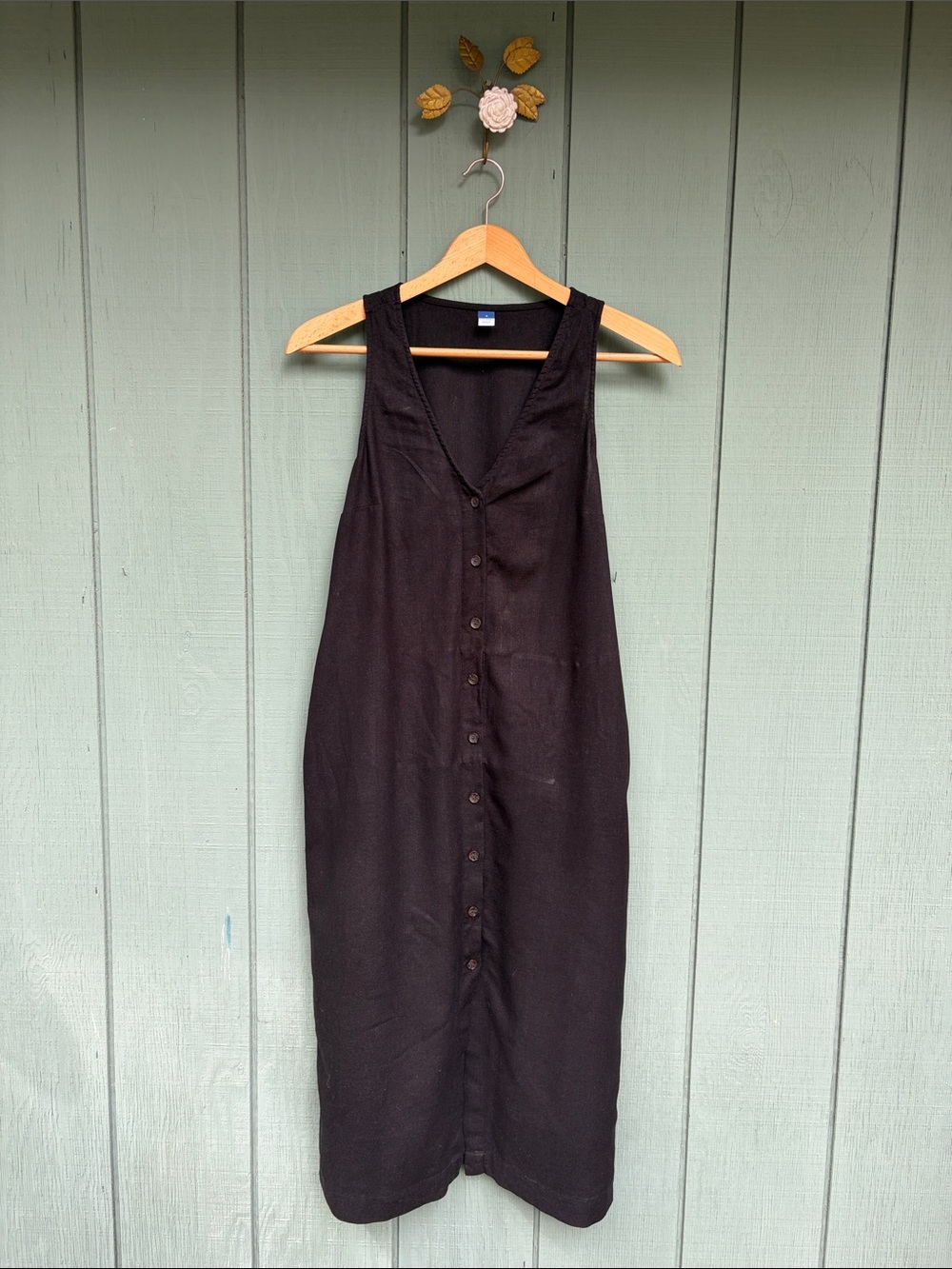 Old Navy Black Sleeveless Button-Front Midi Dress